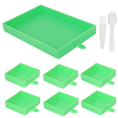 Green DIY diamond painting tray set including 1 large tray, 6 small trays, spoon and brush – for a tidy creative workspace.