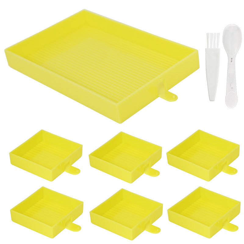 Yellow diamond painting tray set with 7 trays and tools ,one big tray and 6 small
 trays– ideal for bead sorting and multi-color diamond art projects.
